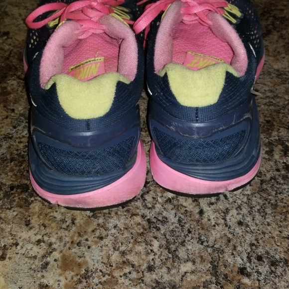 Shoes - Picture 3 of 5